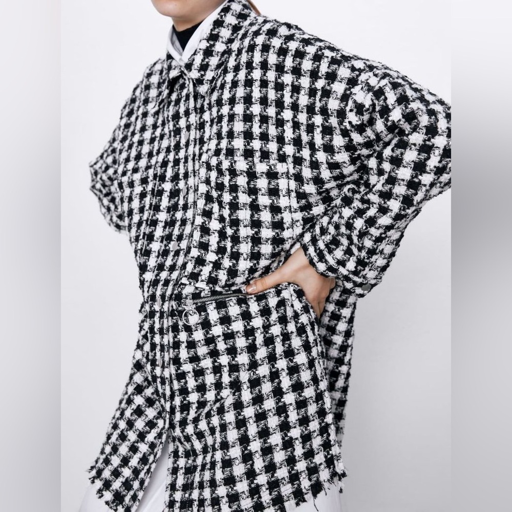 Zara oversized tweed jacket size XS. Black and white.